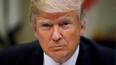 ترامب يلتحق بالوفد الأمريكي في دافوس إذا استمرت إجراءات إعادة فتح الحكومة