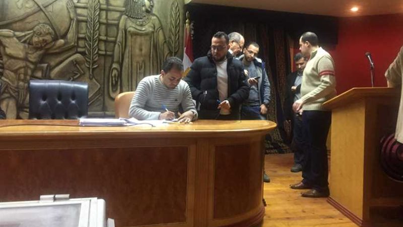 بدء فرز الصناديق