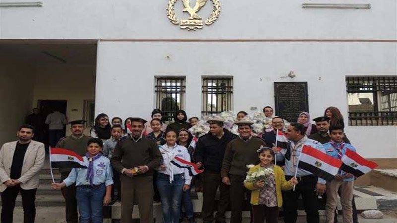 طلاب مدارس العهد