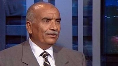 مستشار بأكاديمية ناصر: سامي عنان سيطبق عليه قانون الأحكام العسكرية 