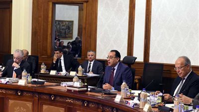 الحكومة تستعرض تقريرا عن الاستراتيجية المالية العامة.. وإحياء رحلة العائلة المقدسة