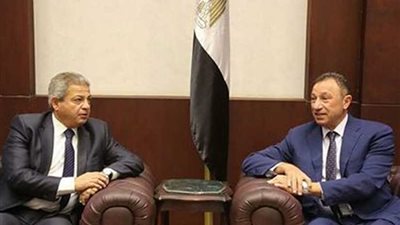 رئيس النادي الأهلي يبحث مع وزير الرياضة عضوية فرع الشيخ زايد