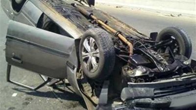 إصابة مندوب مبيعات في انقلاب سيارة بالصحراوي الشرقي بالمنيا
