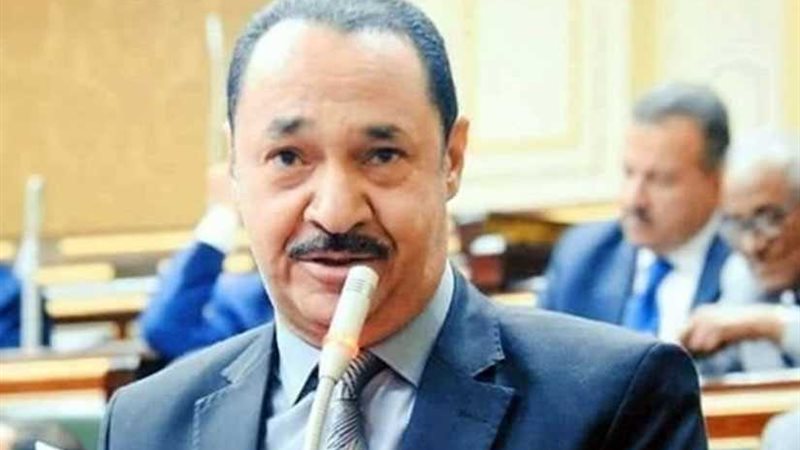 22 نائبًا يطالبون