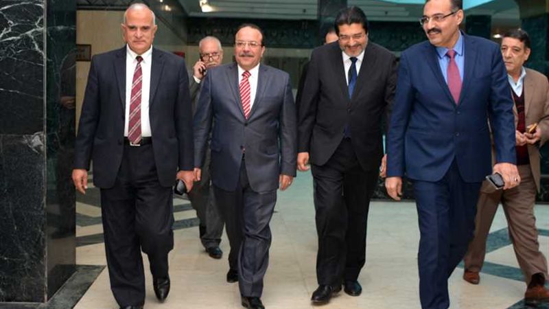 السبع يتفقد الإدارات