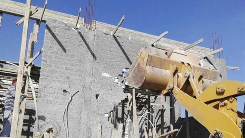 إزالة 12 حالة تعدٍ