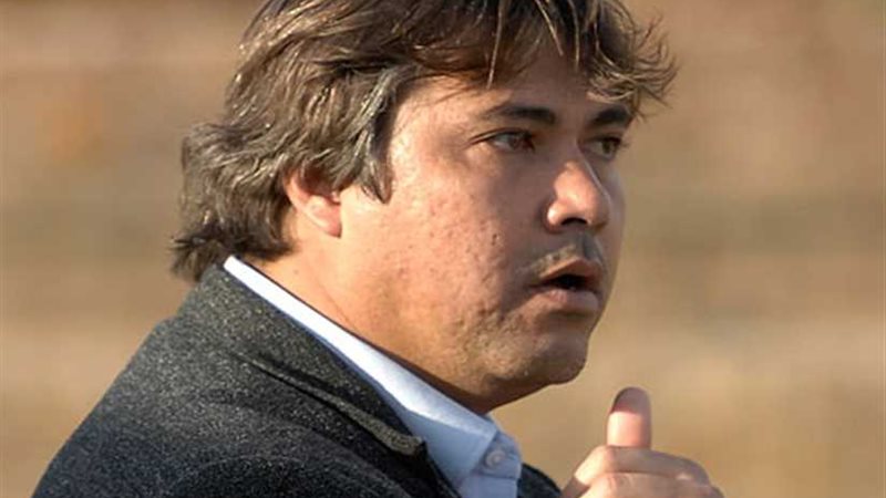 أشرف قاسم يعتذر عن