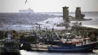 إغلاق حركة الملاحة بميناء الإسكندرية لسوء الأحوال الجومائية