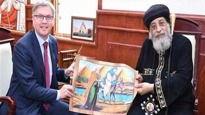 قداسة البابا يستقبل السفير الكندي