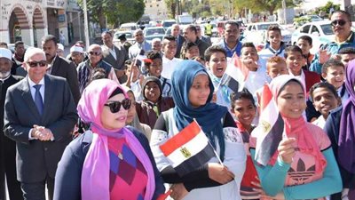 احتفالات شعبية ورسمية في أسوان بعيد الشرطة الـ 66 والذكرى السابعة لثورة 25 يناير