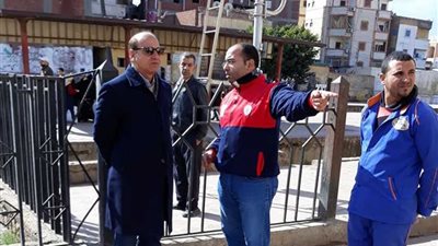 جولة مفاجئة لرئيس خدمات السكة الحديد بالغربية والبحيرة والإسكندرية 