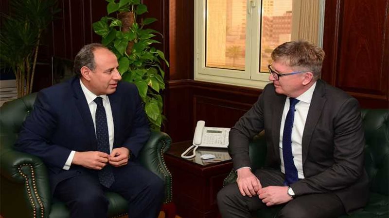 بالصور.. سلطان يستقبل