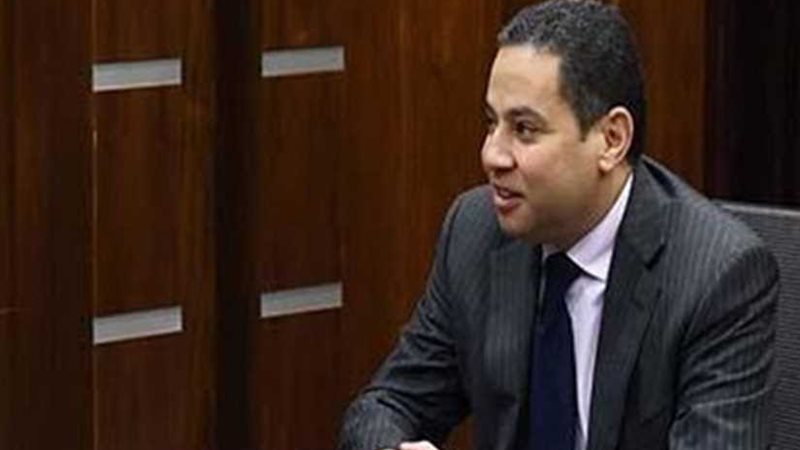 وزير الأعمال العام: