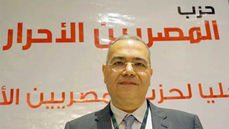 حاتم باشات رئيسًا