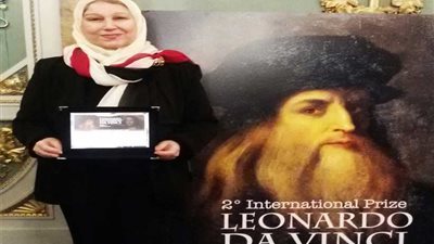 التشكيلية نادية سري تفوز بجائزة ليوناردو دافنشي (صور)