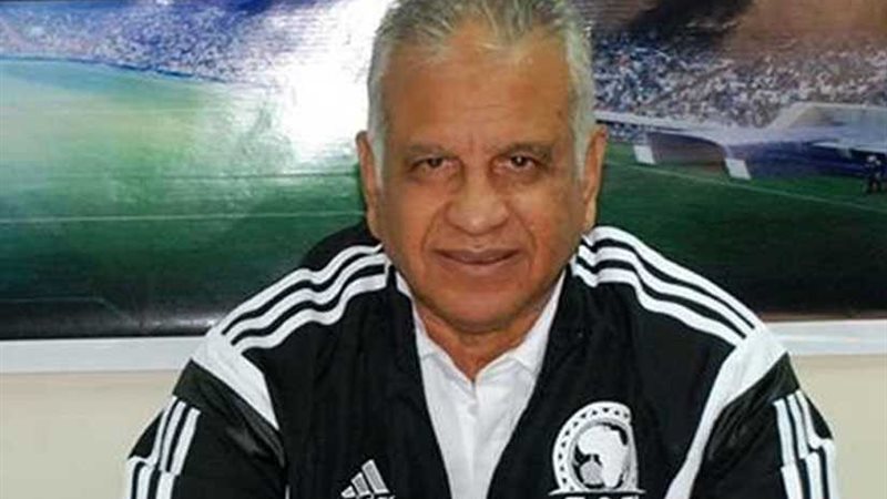 الأهلي يجري تعديلات