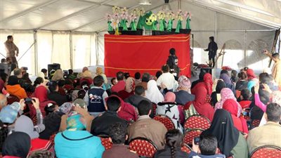 بالصور.. ورش وفنون الطفل تستحوذ على أطفال معرض الكتاب