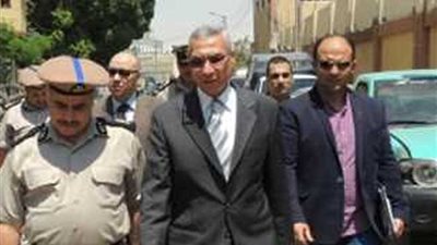 محامٍ يؤدي الامتحان بدلًا من صديقه طالب الحقوق بجامعة المنيا