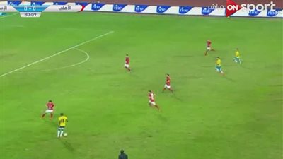 75 دقيقة.. هجمات متعددة للأهلي و«عواد» يتألق