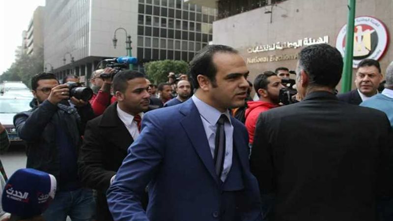 وكيل موسى مصطفى يقدم