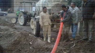 عطل بخط المياه يتسبب في غرق مدرسة بالخانكة