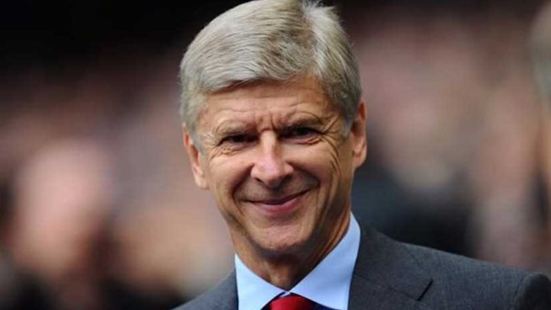 فينجر يشيد بجيرو