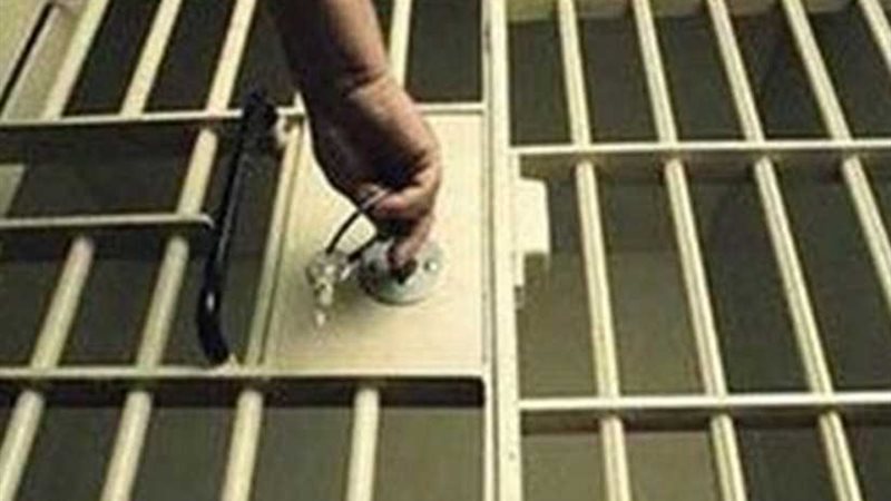 إخلاء سبيل مدير أمن