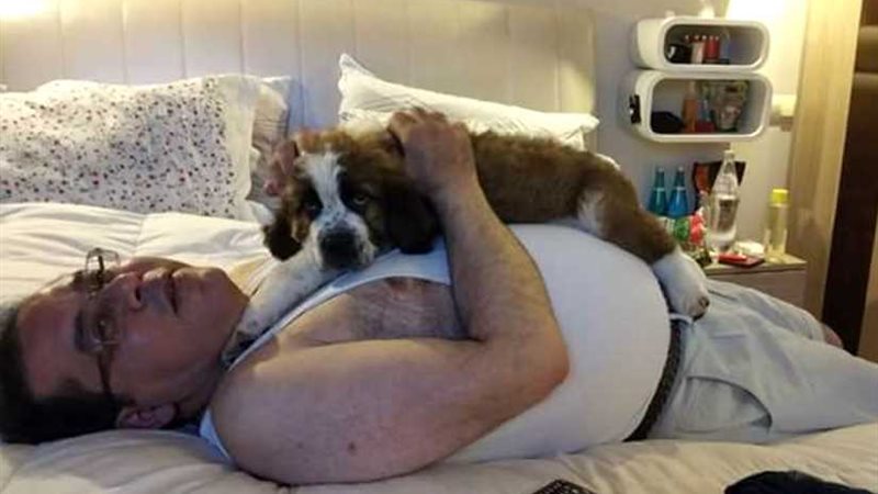 بالصور.. سقوط أيمن