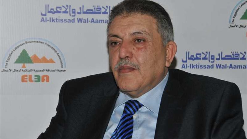 الوكيل: 800 رجل أعمال