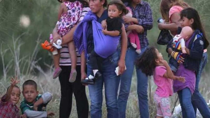 المكسيك تنقذ 300