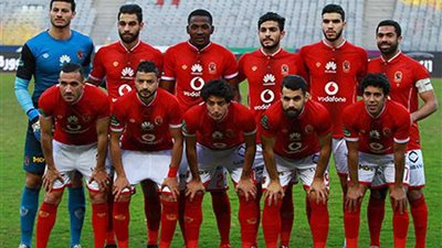 الأهلي يضرب الاتحاد بثلاثية نظيفة ويطير بعيدًا بالصدارة