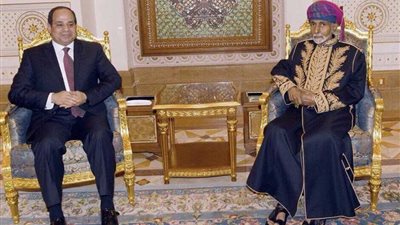 السلطان قابوس يقيم حفل عشاء تكريما للرئيس السيسي والوفد المرافق