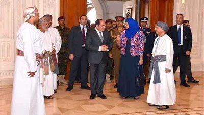 الرئيس يختتم زيارته لسلطنة عمان ويغادر إلى أبو ظبى