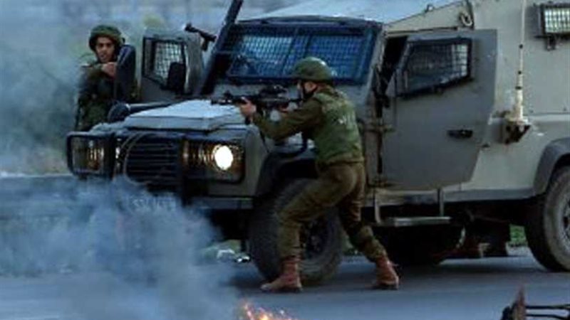 استشهاد فلسطيني وإصابة