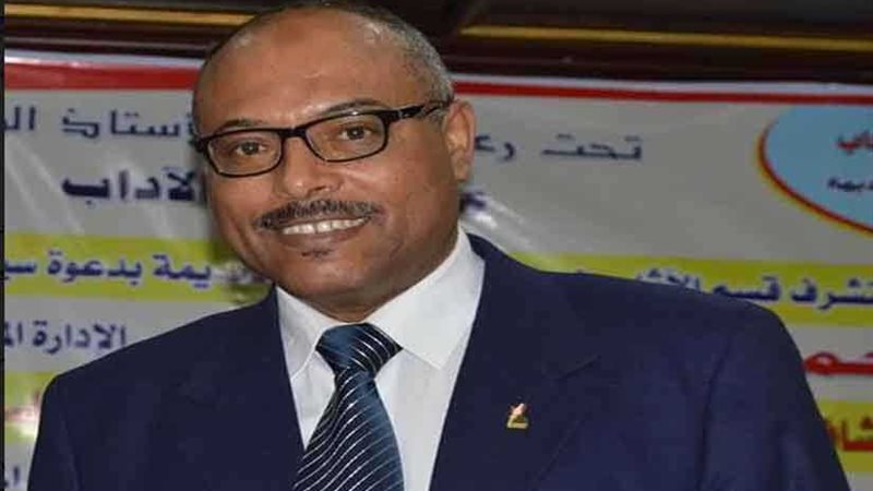 أستاذان بآداب طنطا