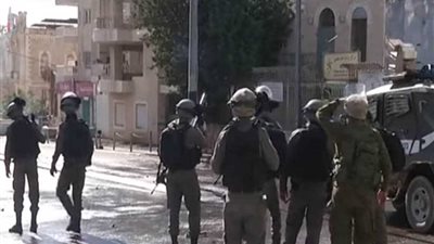 إصابة العشرات في اشتباكات مع قوات الاحتلال بالضفة..(فيديو)