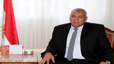 محافظة الوادى الجديد: لجان لحصر أراضى الشركات الاستثمارية ومتابعة مشروعاتها