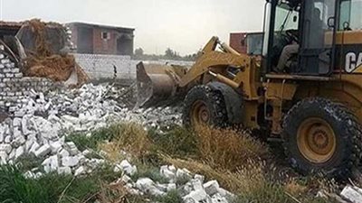 إزالة 149 حالة تعدٍ على الأرض الزراعية بملوي