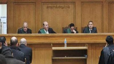 تأجيل محاكمة سكرتير محافظة السويس في الرشوة لـ ٢ إبريل