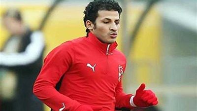 معوض يقود تدريبات مستبعدي الأهلي