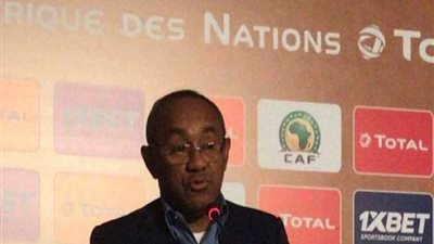 رئيس الكاف يزور مقر الأوكسا واللجنة الأولمبية المصرية