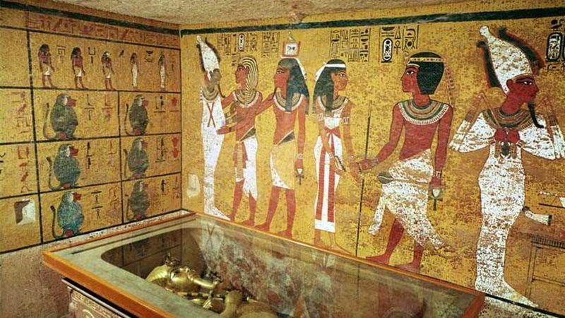 الآثار تنفي وجود