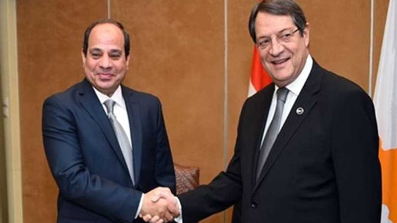 الرئيس السيسي يهنئ