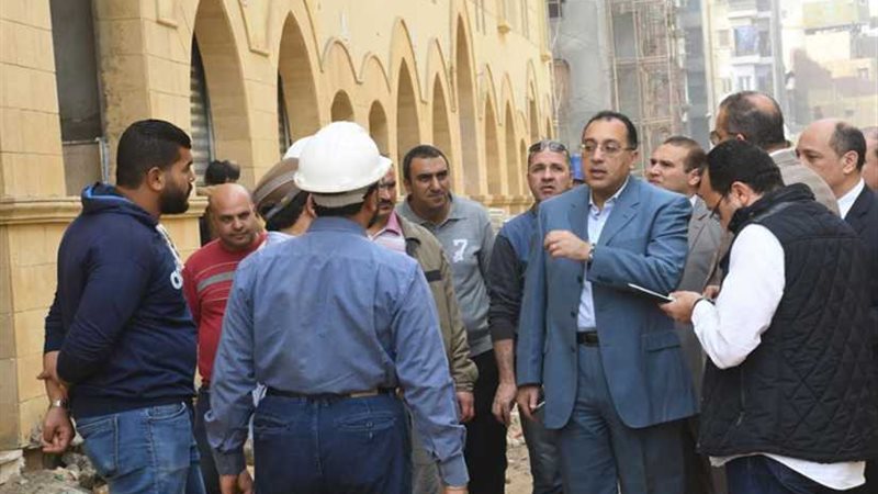 وزير الإسكان يتفقد