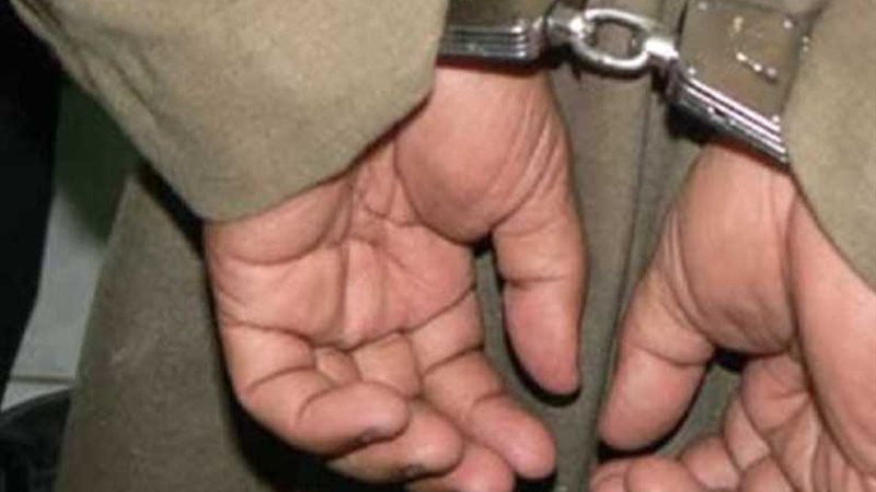 ضبط مسن يستغل الأحداث