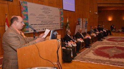 أساتذة الأورام يحتفلون بإنشاء مستشفى أسيوط 2020