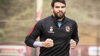 تدريبات قوية لإكرامي وعلي لطفي في مران مستبعدي الأهلي