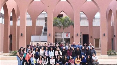 البابا تواضروس يستقبل وفدًا شبابيًا من أقباط النمسا