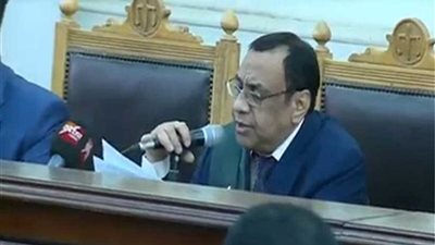 تأجيل محاكمة 21 متهما في 