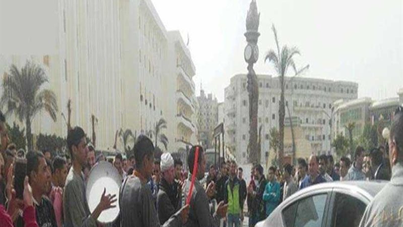 تضامنا مع الجيش..